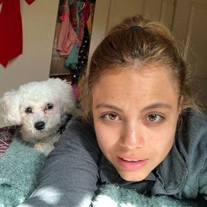 Meet your Posher, Lorena